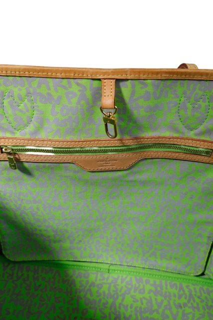 LOUIS VUITTON Monogram Graffiti Neverfull GM Tote Bag Green